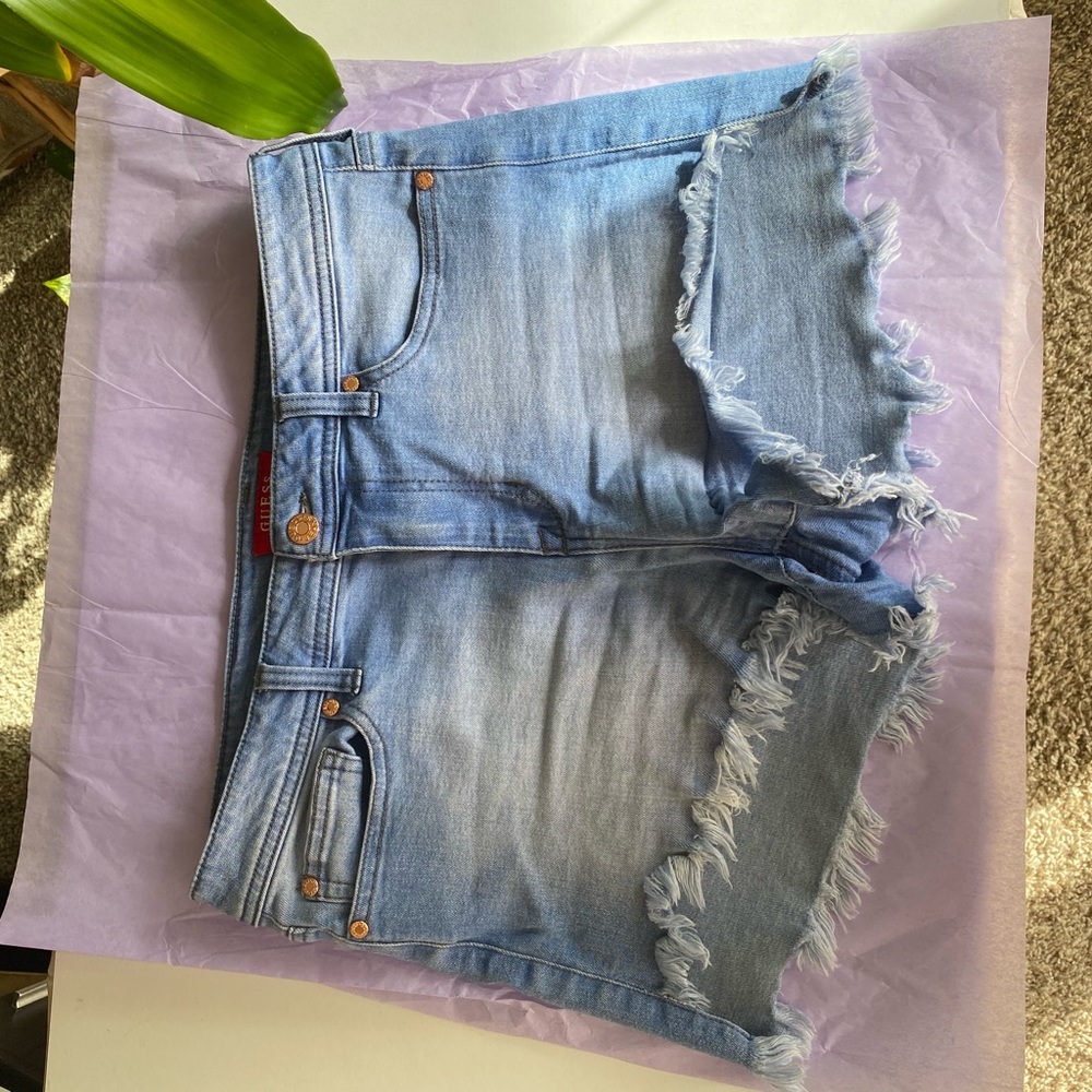 Guess Highwaisted Jean Short Shorts